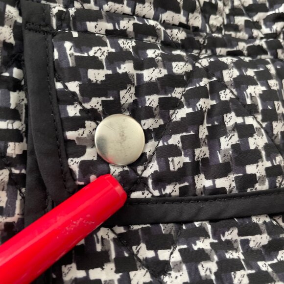 Croft & Barrow Womens Black & White Quilted Tweed Pattern Puffer Vest Size 2X - Picture 7 of 11